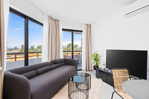 Finikoudes Marina View 201