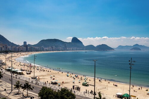 2 minutos da praia de Copacabana - A801