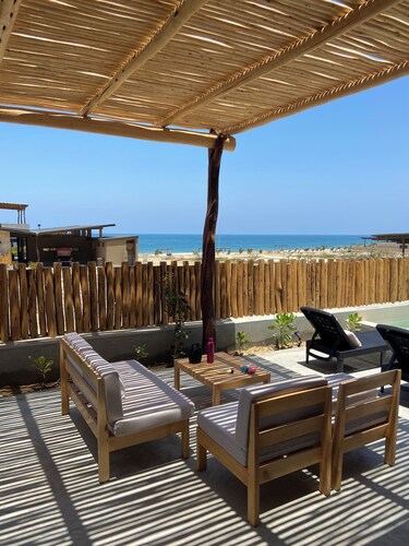 La Morada Punta Sal - Casa de playa frente al mar en Estreno
