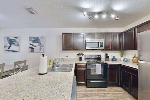 Brooksville Retreat! 3 Bed, 2 Bath!