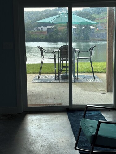 Lakefront Cherokee Lake Peaceful Brand New!