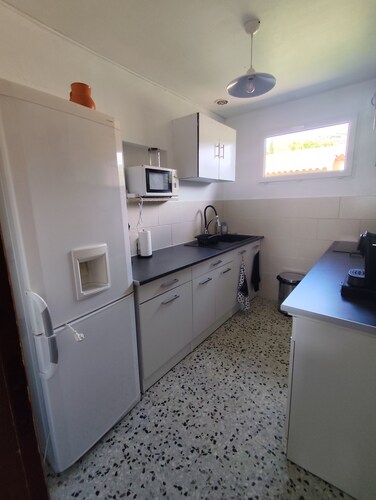 Appartement au pied du Lubéron calme