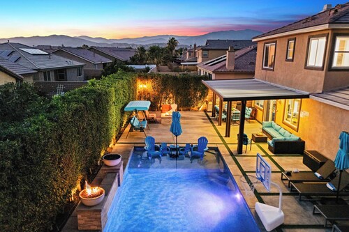Casa Campo 5BR Desert Oasis w/ Pool, Firepit, & Outdoor Lounge