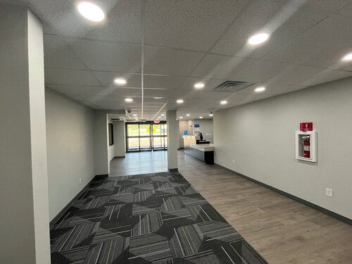 Motel 6 Rockford, IL – RFD Airport
