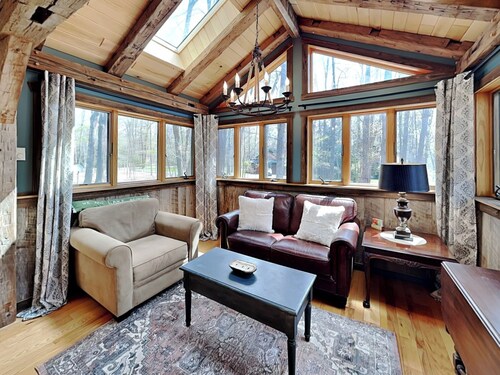 White Horse Lodge
