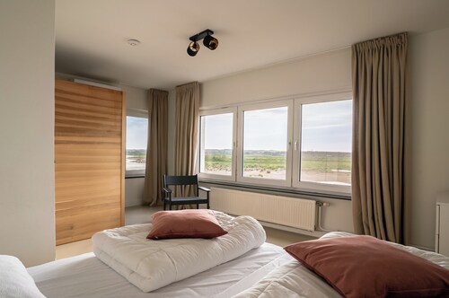 Maas Suites - The River House