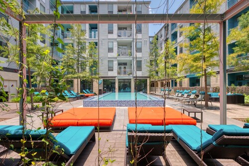 Downtown San Antonio Apartments by Landing