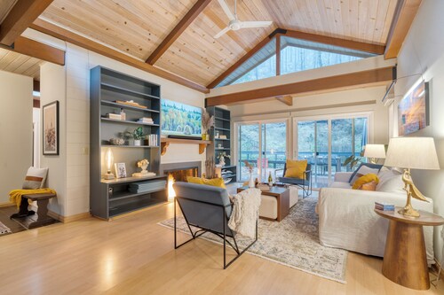 Sonoma Creek Haven – Creekside Near 20+ Wineries