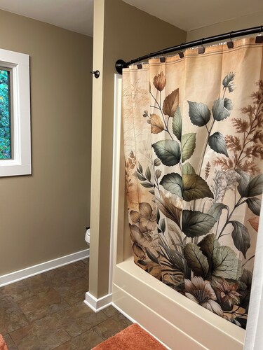 Charming 2-bedroom house in beautiful Cedar Mountain 4.5 miles to Pretty Place