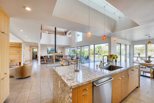Coplan Vineyards 10-acre Estate w/ Pool, Spa, Bocce & Designer Interiors