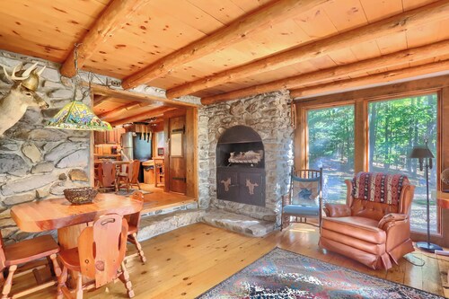 Log Home -WiFi-Pet Friendly-Pavilion