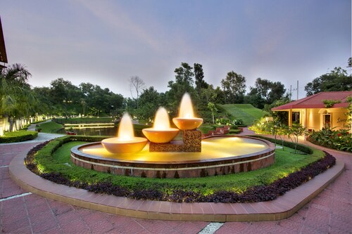 Grand Sultan Tea Resort & Golf