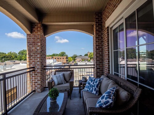 Belle on the Square by Apex Short Term Stays