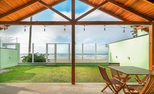House on the Beachfront of Pereque SC Aaf378
