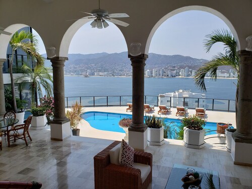 Private Luxury Villa in Las Brisas Acapulco, Secure Area, Amazing Bay Views