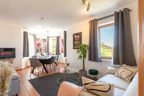 Wohnen zwischen Himmel und Wald