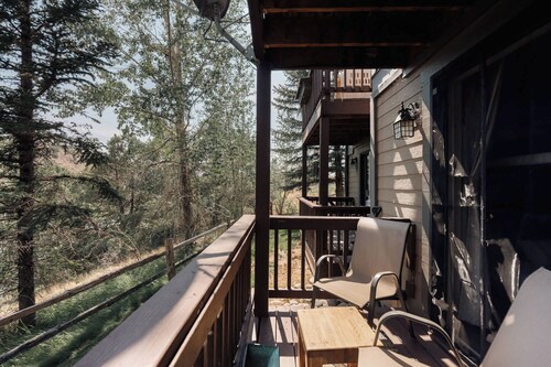 Explore, Relax, Repeat - Riverside Views - Eagle