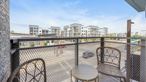 ASU-Tempe Apartments by Landing