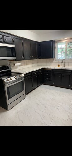 Wonderful 3-bedroom house with AC in charming Clovis