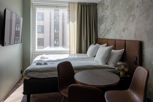 Hotel H28