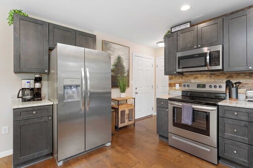 Cypress & Willow Buyout by Avantstay 2 Home Buyout! Sleeps 16!