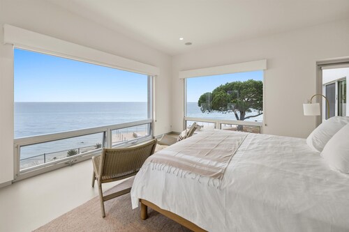 Santa Barbara Oceanfront Luxury + Beach Access