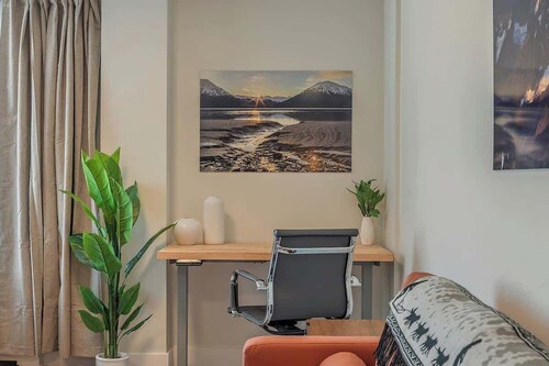 Downtown Coastal View 1 Bedroom