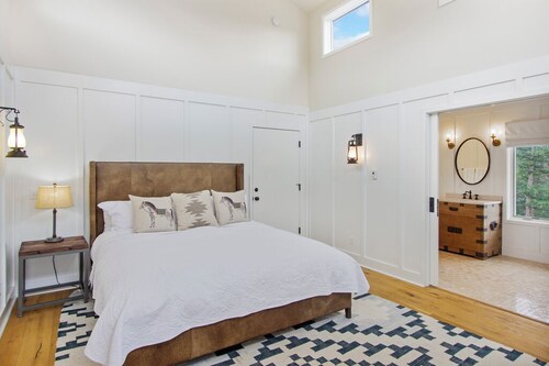 The Cheyenne Cabin - #2 at Pathways Ranch