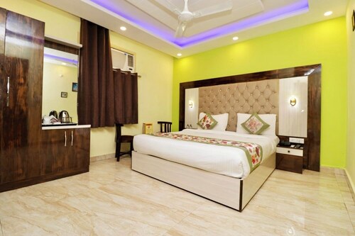 Hotel Shivaka Inn Delhi Airport