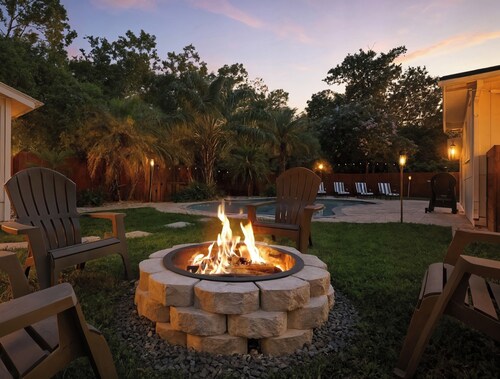 Modern Coastal Retreat w/ Private Pool