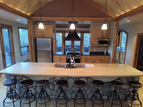 Cherry on Top Lodge- we are ready to host you for a fantastic getaway!