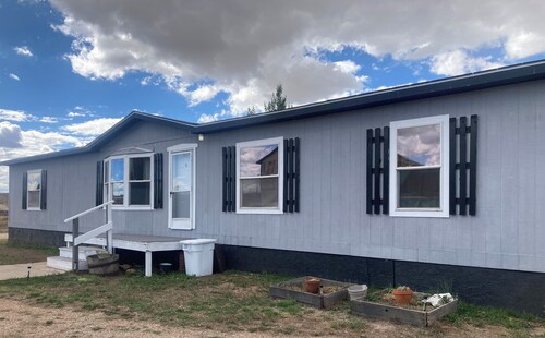 Charming 4-bedroom house in Hanna