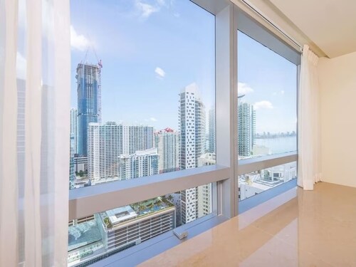 Residence at the Four Seasons