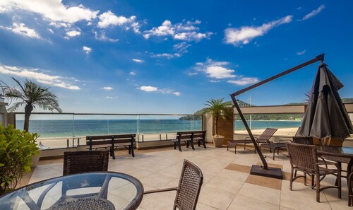 Beautiful Oceanfront apt Next to Brahma Cet603