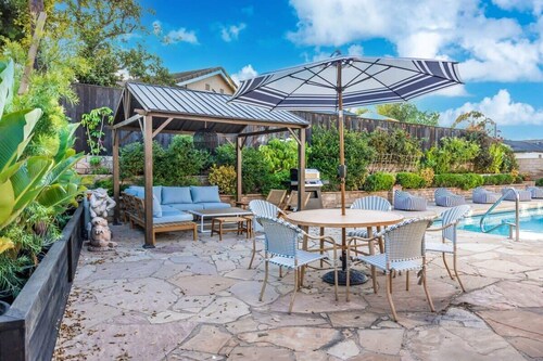 @ Marbella Lane - Vibrant & Chic Designer Home
