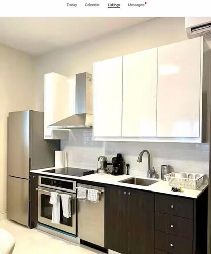 Luxurious Beachside 3-Br Apt