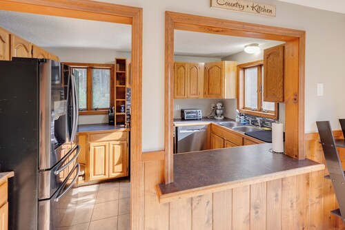 Your 5-BR White Mountain Retreat