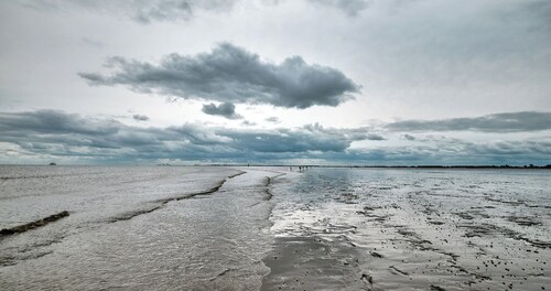"FW Sonnenschein am Meer" mit Pool, Balkon & Fahrrad