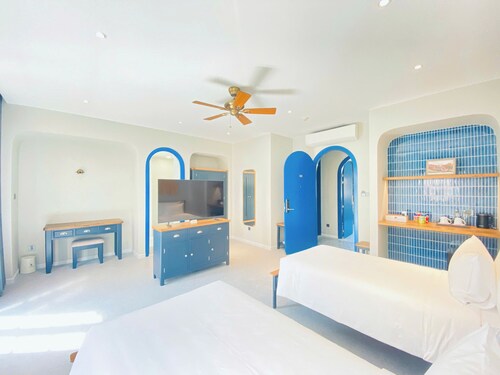 Tramonto Boutique Hotel