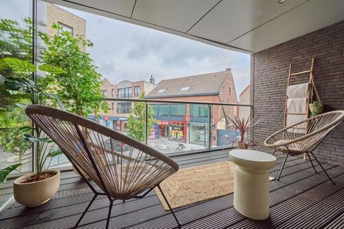 Aurora City Apartment