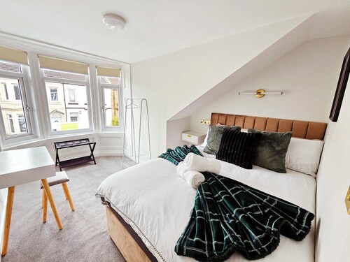 3-Bed Home in Glasgow