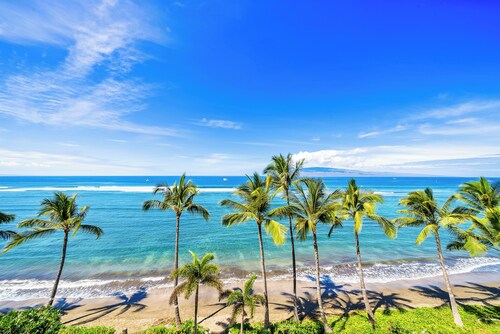 Lahaina Shores Oceanfront Studio 617