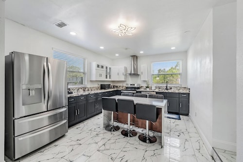 3Bd/2ba House in St. Petersburg nr Parks