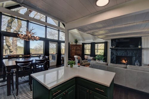 Gorgeous Sky Valley Mtn Retreat! Golf-Swim-Hike!