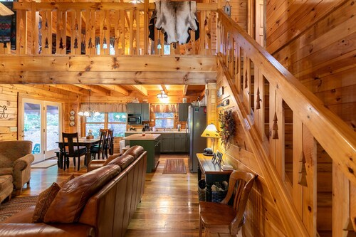 Garretts Getaway at Watauga Lake - privacy, lakefront