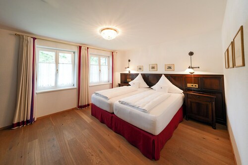 Hofgut Albführen - Hotel & Restaurant