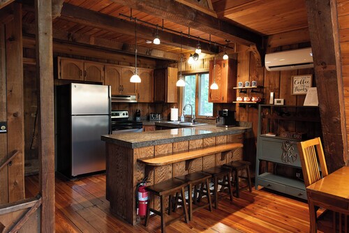 Unique A-frame, hot tub, firepit, barrel sauna