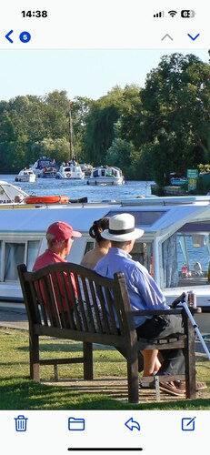 River breeze ground floor easy access with river view.