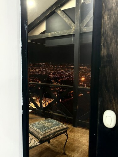 AZOTEA suites & apartments