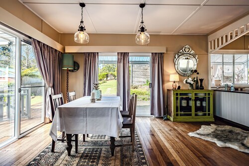 Charming 1940's two bedroom cottage, established gardens, large verandah and BBQ
